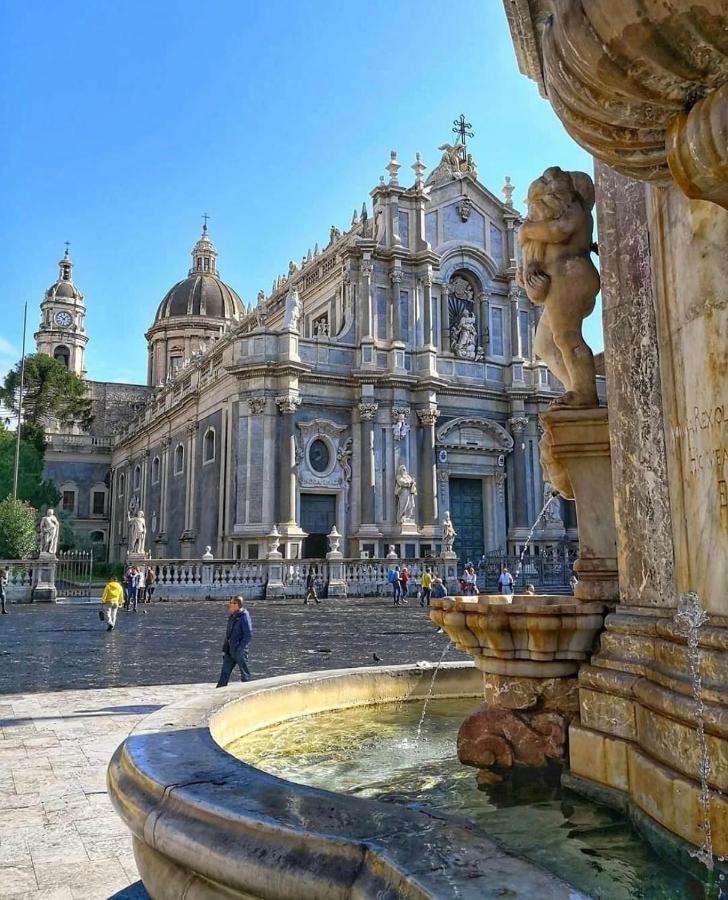 Central House Catania Historic Center ภายนอก รูปภาพ