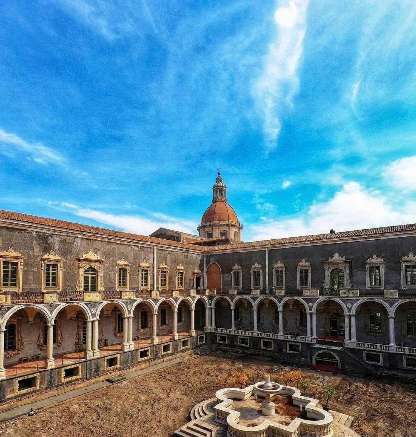 Central House Catania Historic Center ภายนอก รูปภาพ