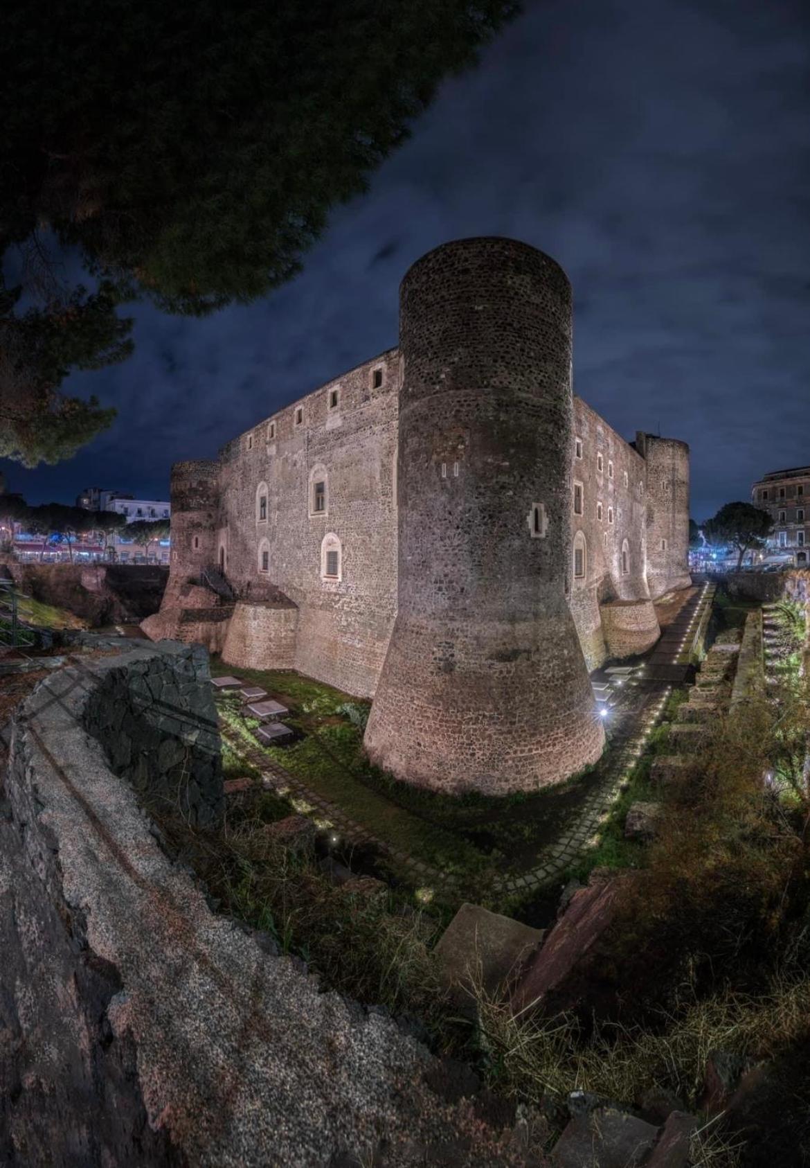 Central House Catania Historic Center ภายนอก รูปภาพ