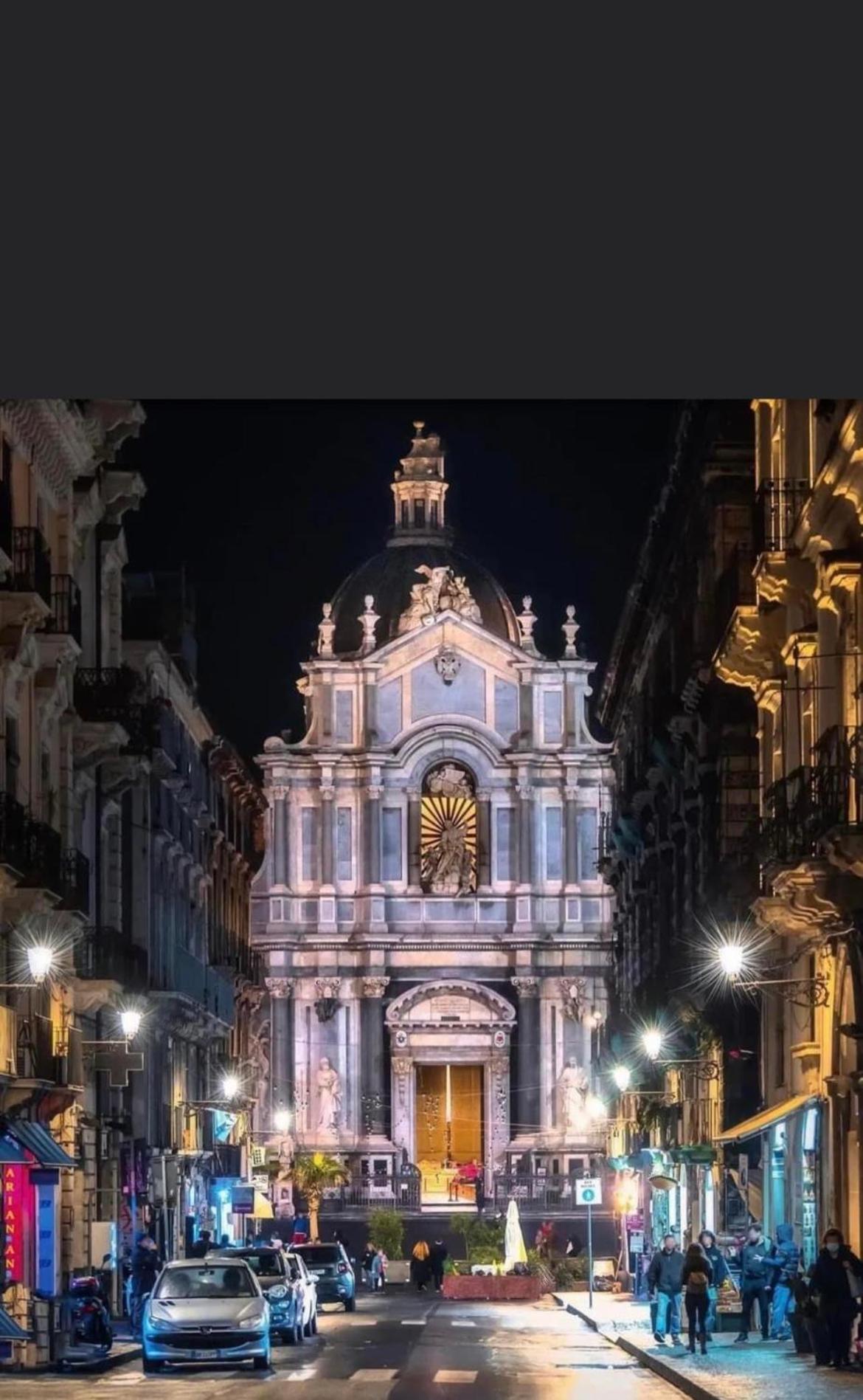 Central House Catania Historic Center ภายนอก รูปภาพ